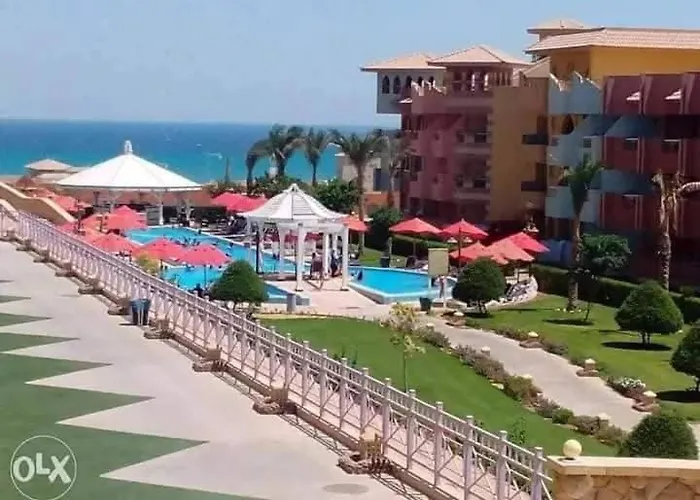 بورتو ساوث بيتش عائلات * Ain Sukhna